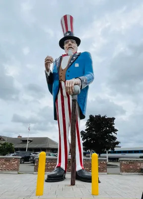 Front view of fiberglass Uncle Sam statue outside Danbury Railway Museum